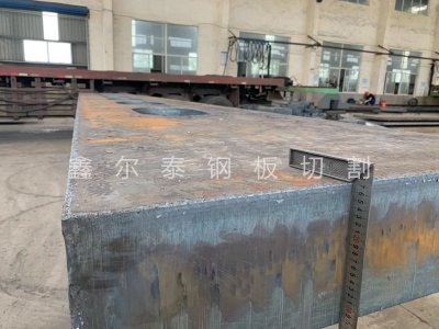 鋼板切割長(zhǎng)條.方塊